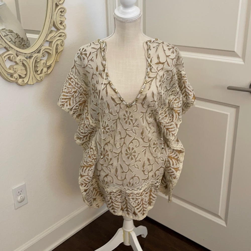 Gorgeous beach cover from Kareenas in size small